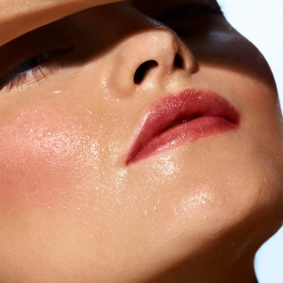 Melt-Proof Makeup for Hot Summer Days